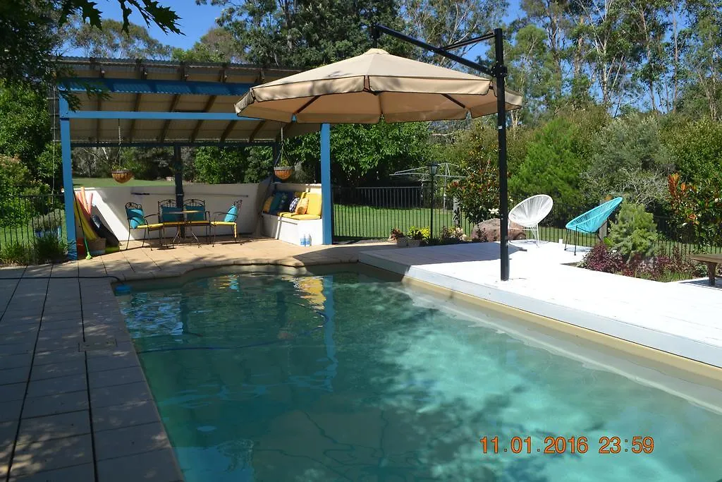 Barney Creek Vineyard Cottages Mount Barney Holiday park