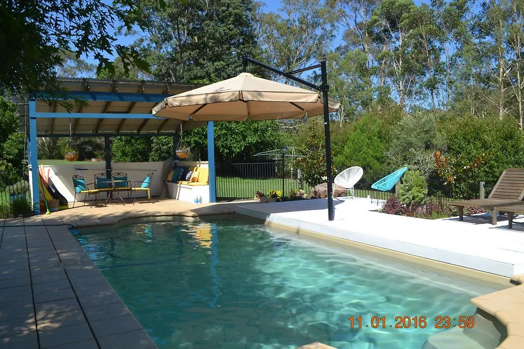 **** Holiday park Barney Creek Vineyard Cottages Mount Barney Australia