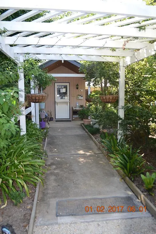 **** Holiday park Barney Creek Vineyard Cottages Mount Barney Australia