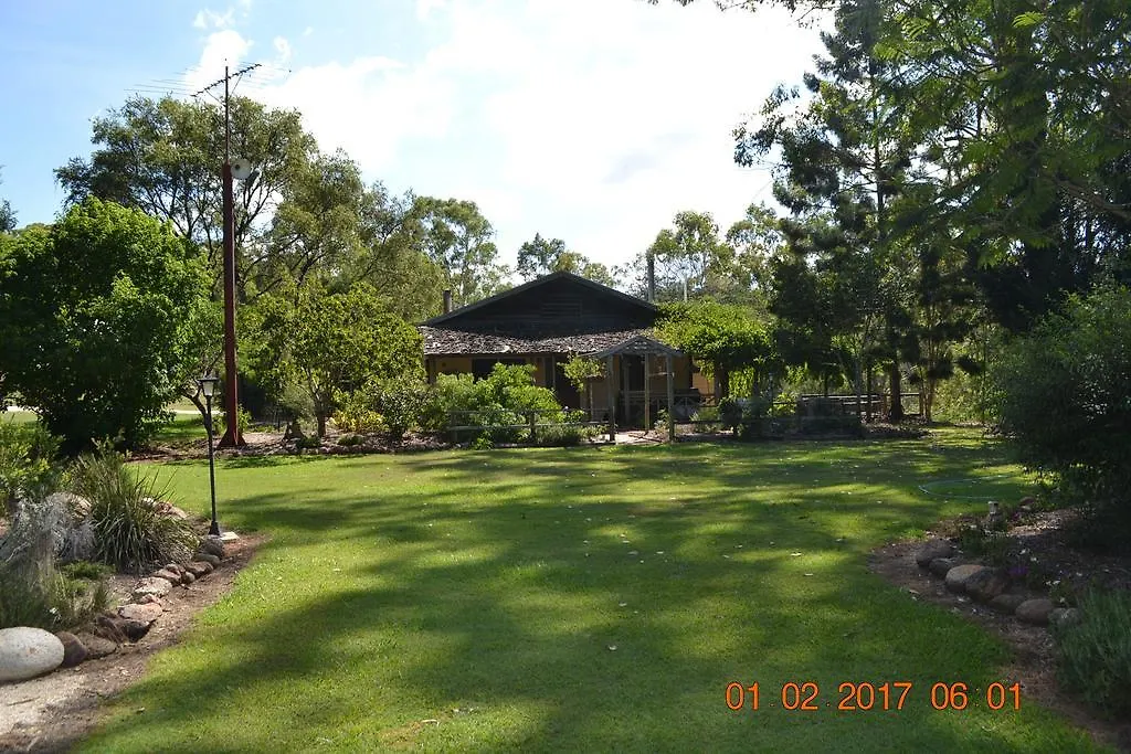 Barney Creek Vineyard Cottages Mount Barney 4*,