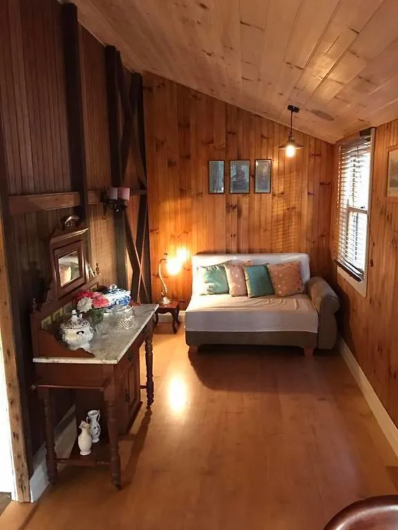 Holiday park Barney Creek Vineyard Cottages Mount Barney
