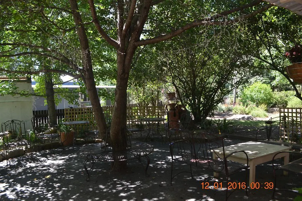 Barney Creek Vineyard Cottages Mount Barney Holiday park