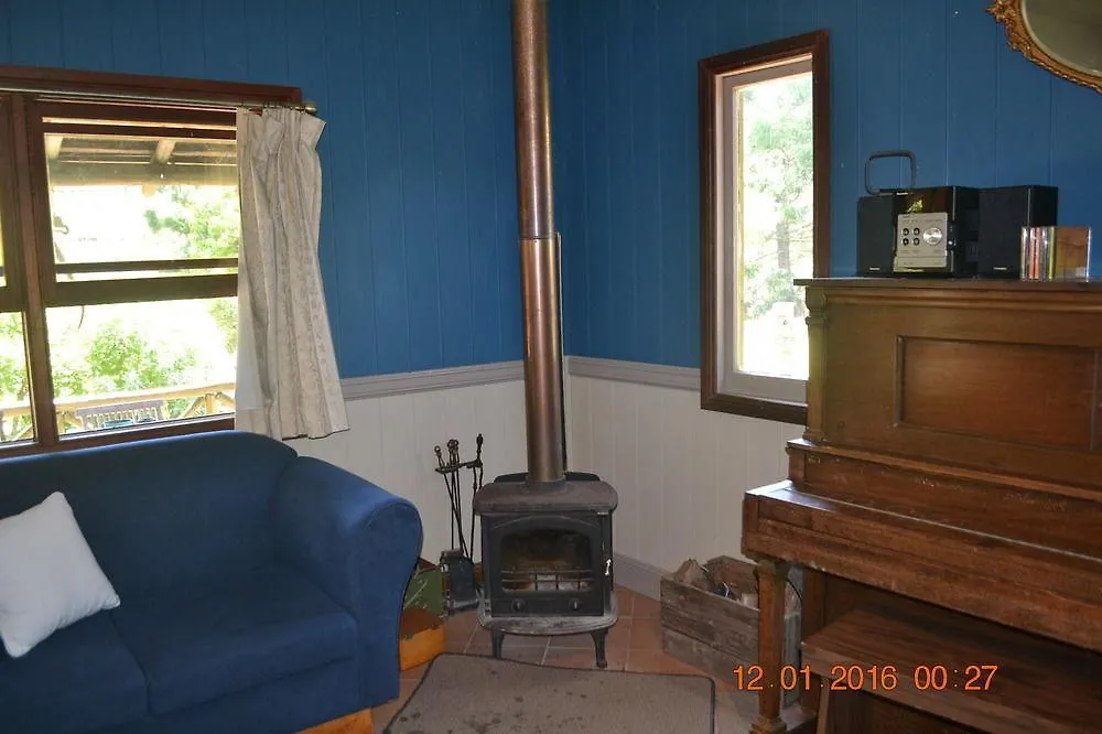 **** Holiday park Barney Creek Vineyard Cottages Mount Barney Australia